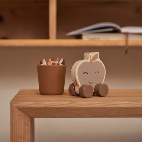 Houten speelgoedauto - farm apple